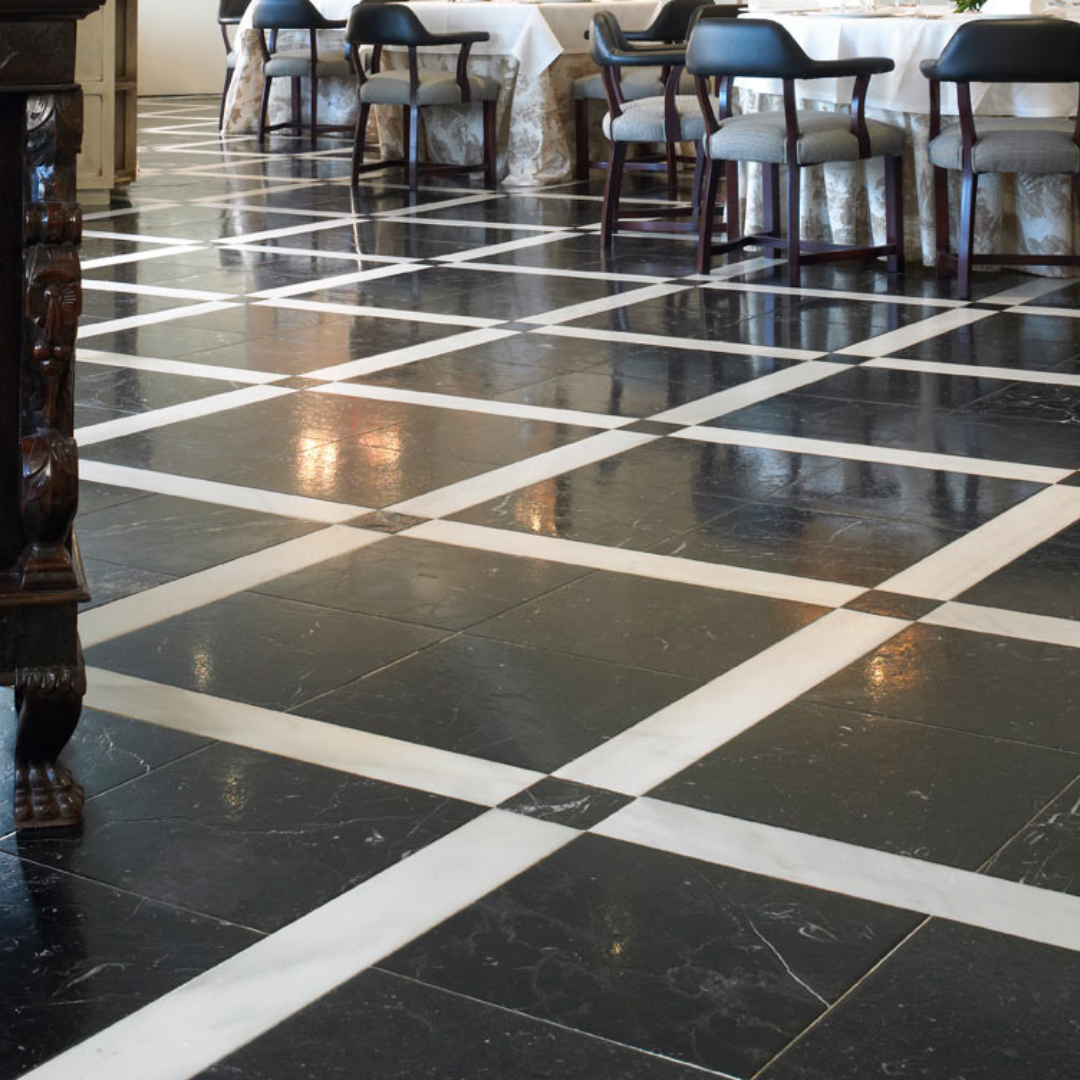 SUELO DE MÁRMOL MARQUINA | NEGRO - ARQMAT