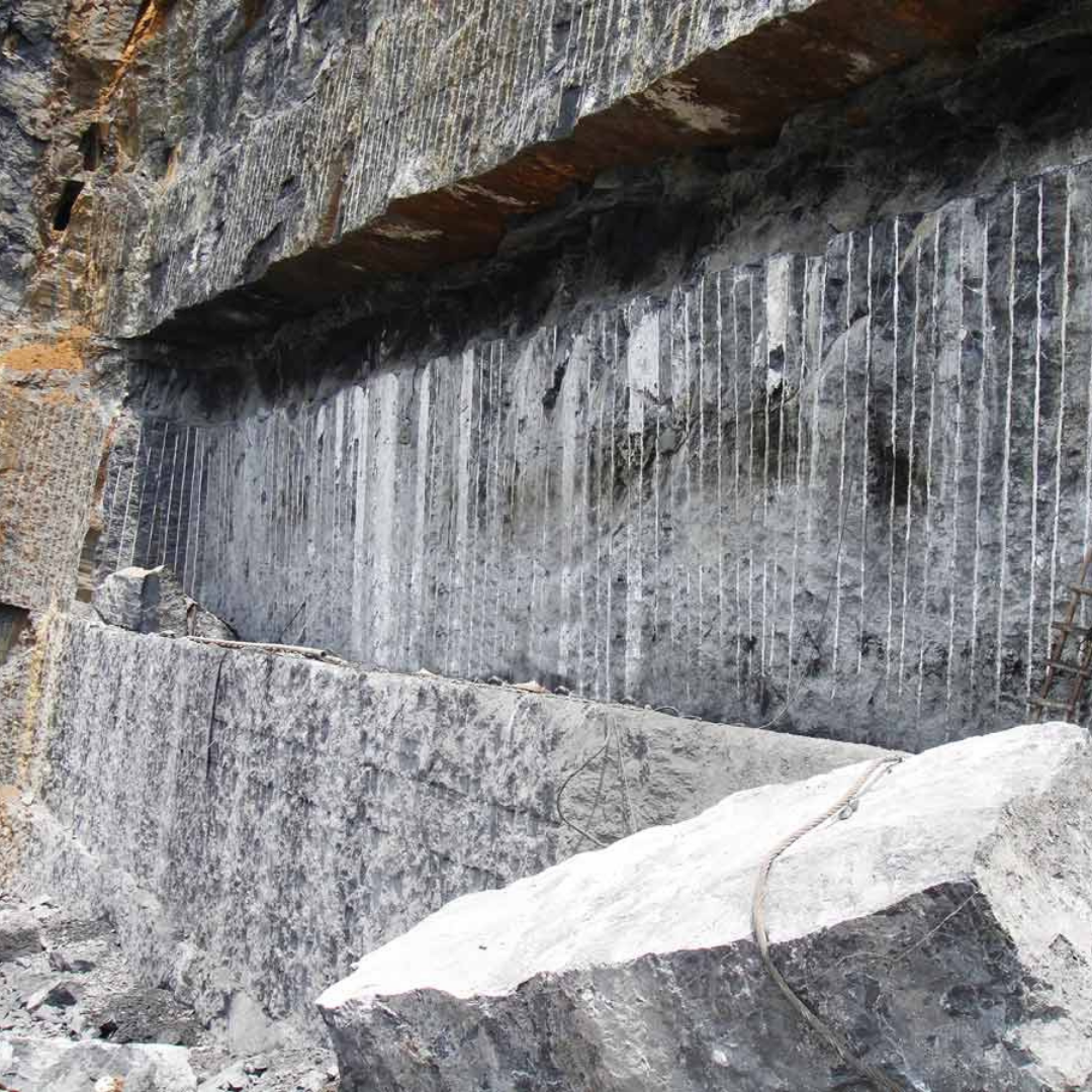 SUELO DE MÁRMOL MARQUINA | NEGRO - ARQMAT