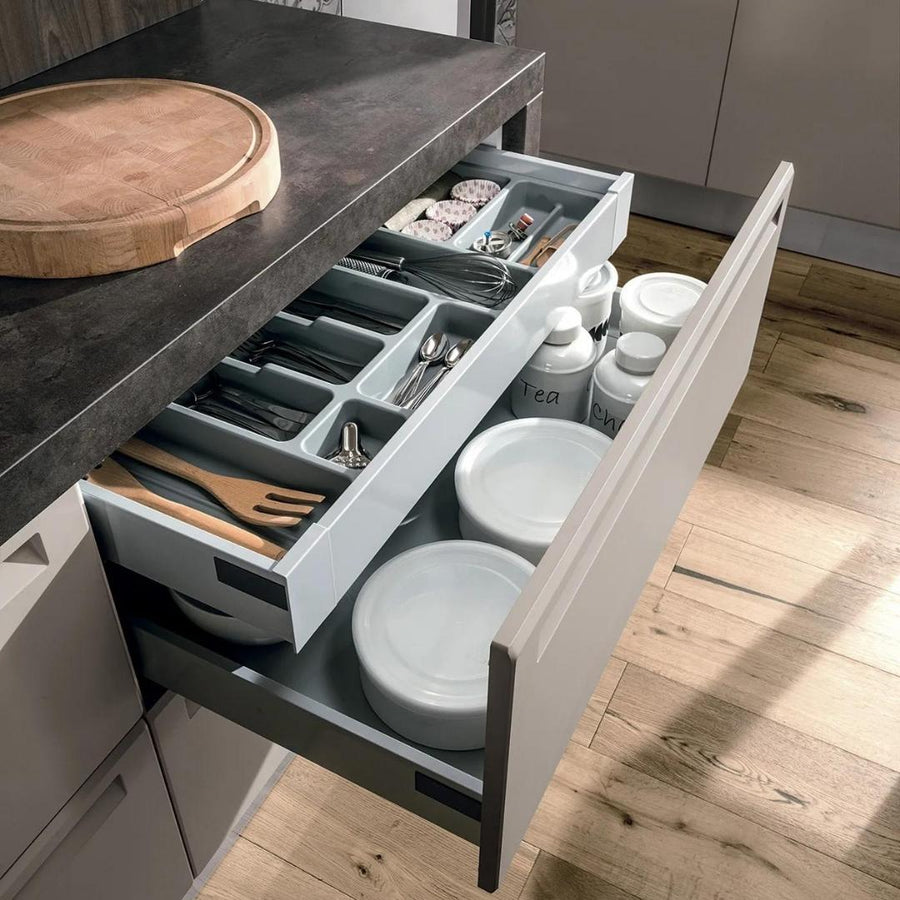 MODEL ISLAND 03 | MODERN KITCHENS