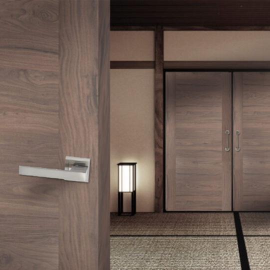 EFESOS LAMINATED DOOR