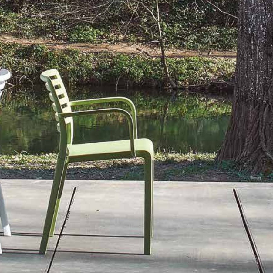 CHAIR WITH LAMA ARMS