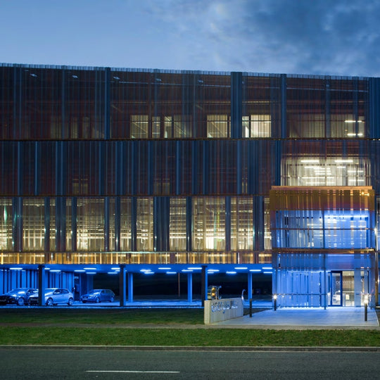 CERRAMIENTO DE PARQUEOS - ARQMAT