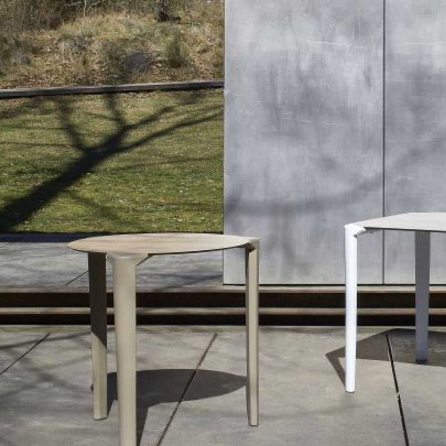 CORNER TABLE Ø70