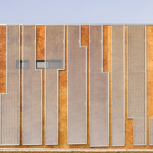 FACHADA DE METAL EXPANDIDO