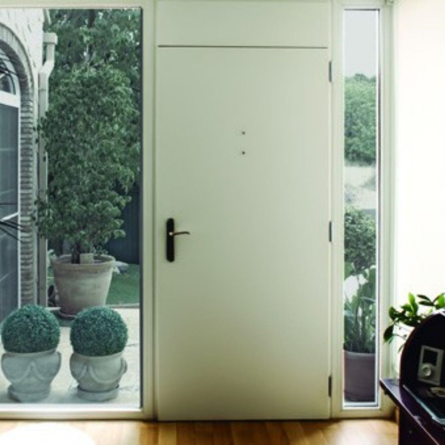 SMOOTH CONTEMPORARY RESIDENTIAL DOOR