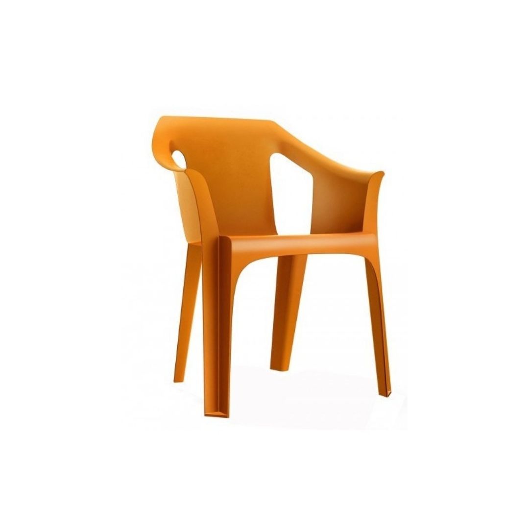 CHAIR WITH COOL ARMS