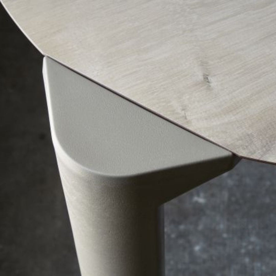 CORNER TABLE Ø60