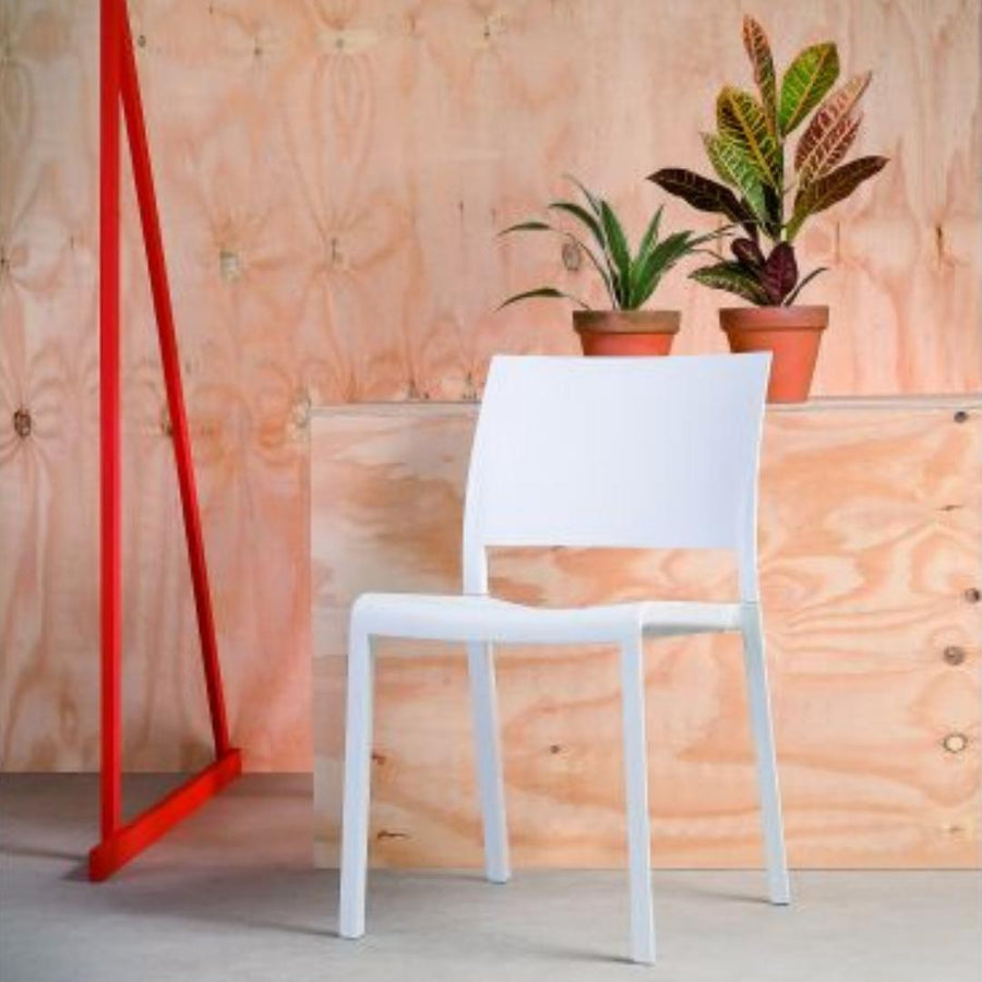 FIONA CHAIR