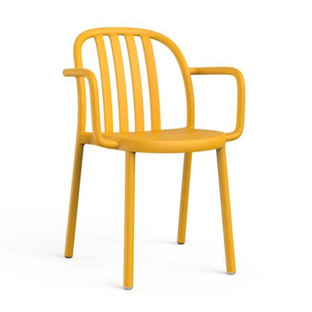 SUE CHAIR WITH ARMS