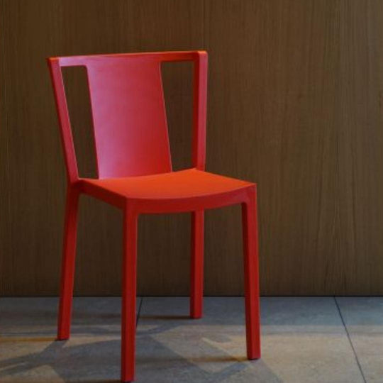 NEUTRAL CHAIR