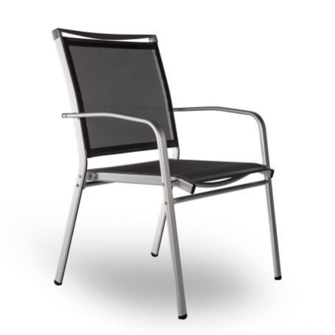 SILLA CON BRAZOS LUCCA 02