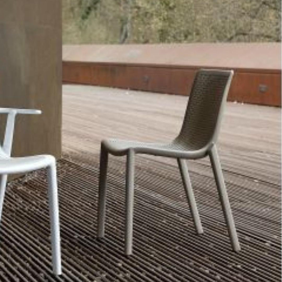 BEEKAT CHAIR