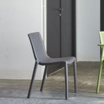 BEEKAT CHAIR