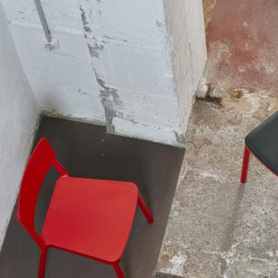 LISBON CHAIR