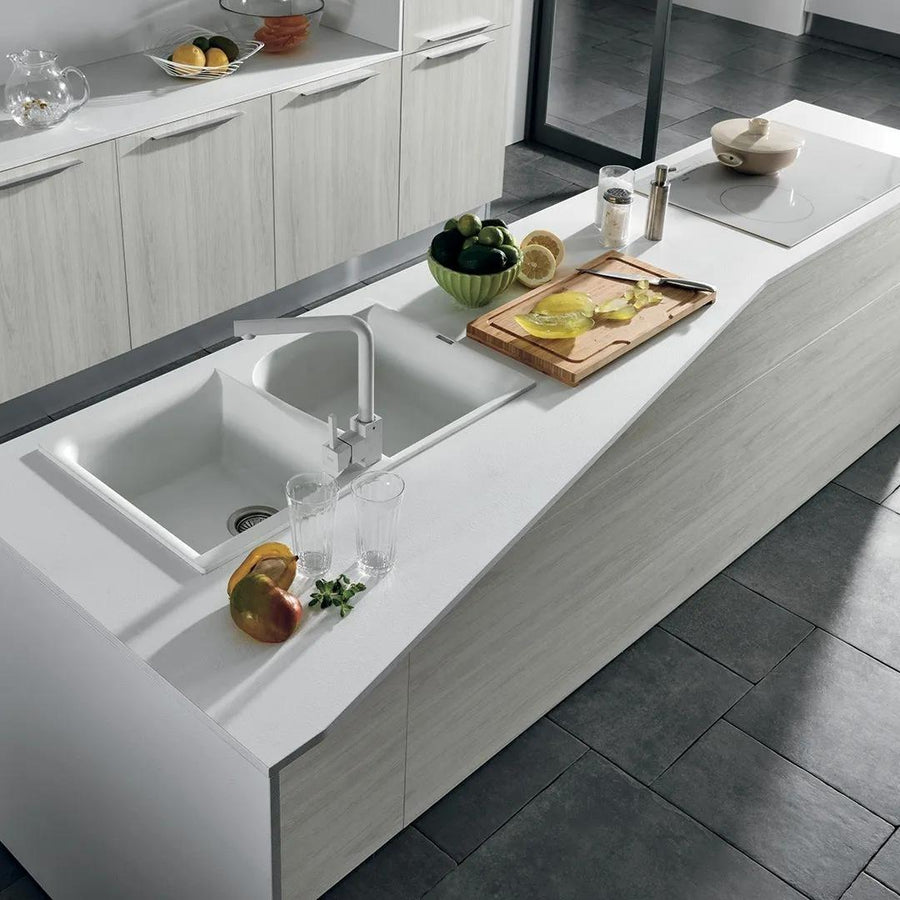 ESSENZA MODEL 02 | MODERN KITCHENS