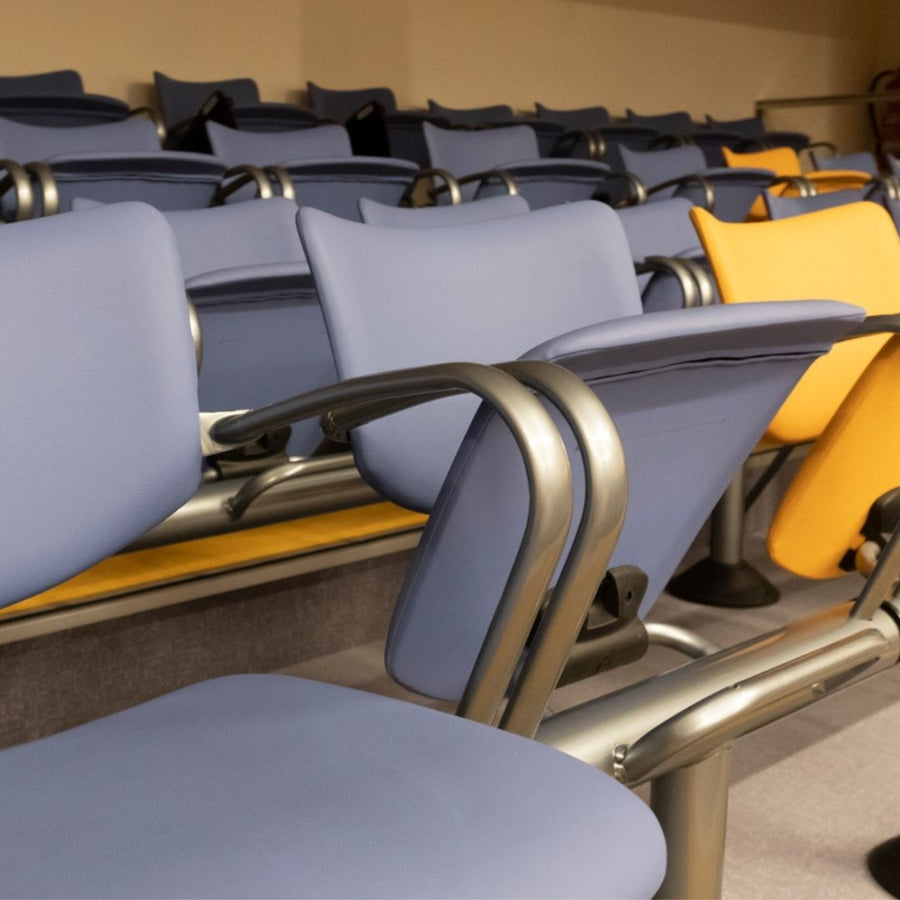 DELTA 430 ARMCHAIR