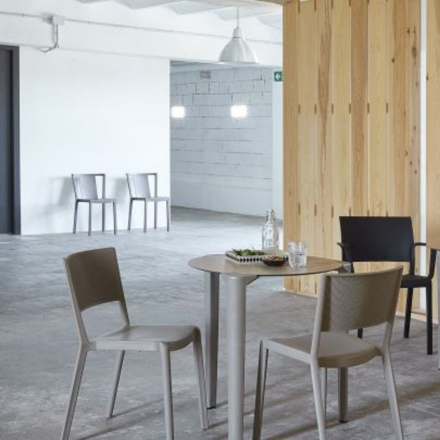 CORNER TABLE Ø90
