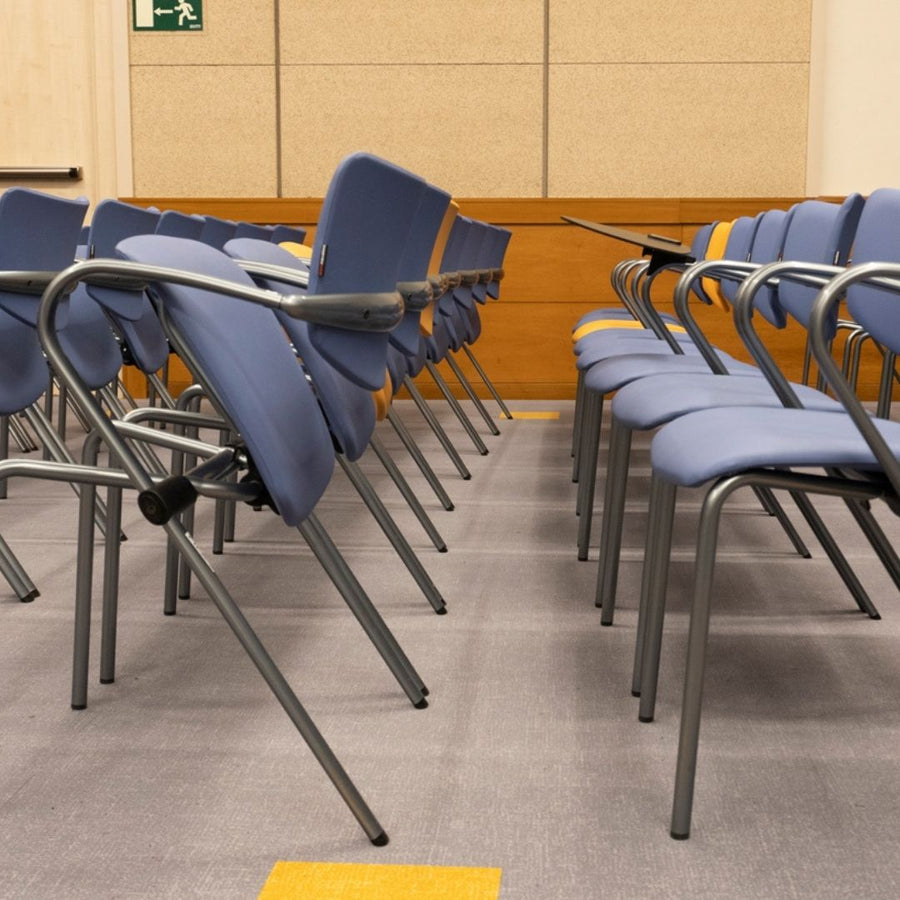 DELTA 430 ARMCHAIR