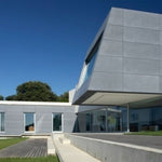 FACHADA DE PORCELANATO EFECTO PIEDRA - ARQMAT