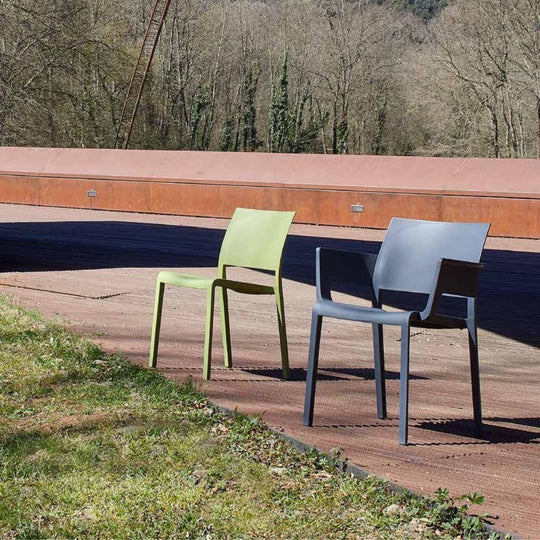 FIONA CHAIR WITH ARMS